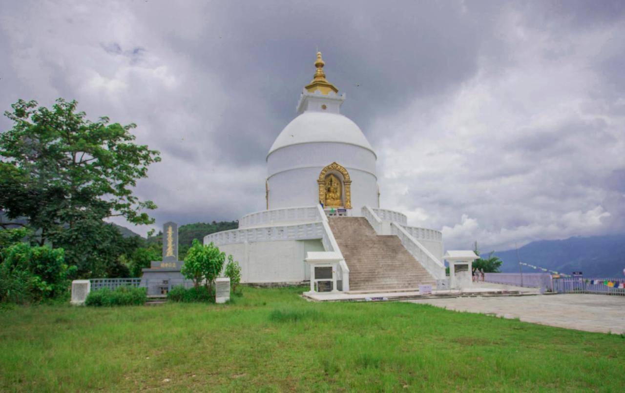 Hotel Lakeside Pvt. Ltd. Pokhara Extérieur photo