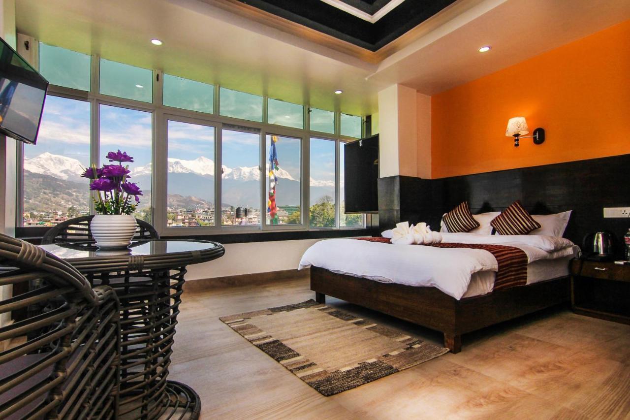 Hotel Lakeside Pvt. Ltd. Pokhara Extérieur photo