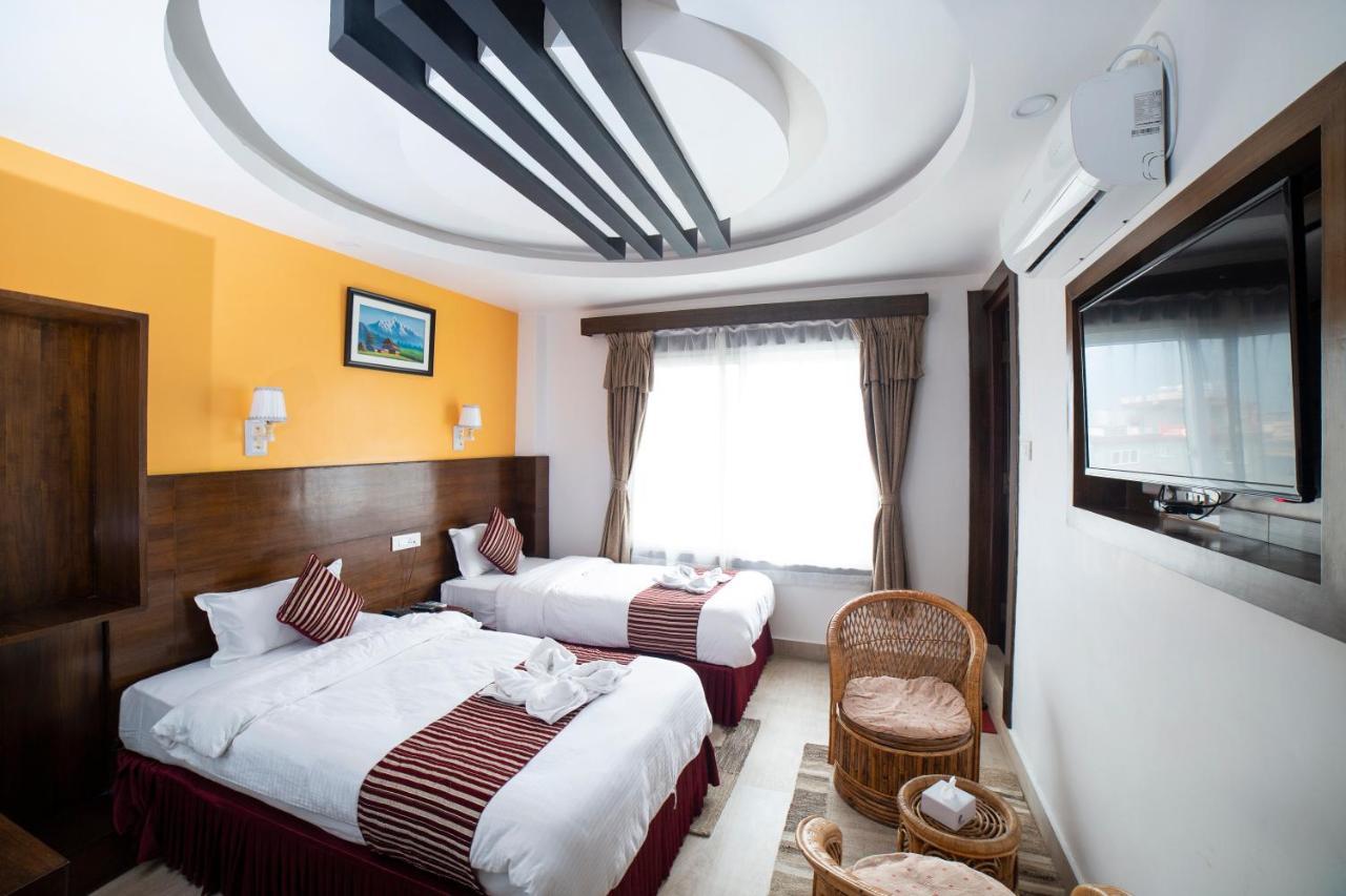 Hotel Lakeside Pvt. Ltd. Pokhara Extérieur photo