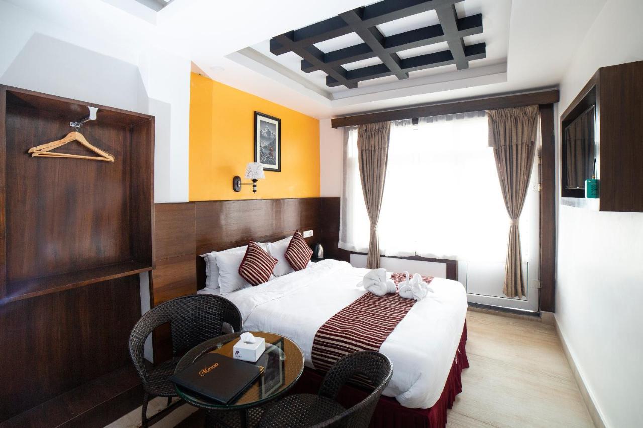 Hotel Lakeside Pvt. Ltd. Pokhara Extérieur photo
